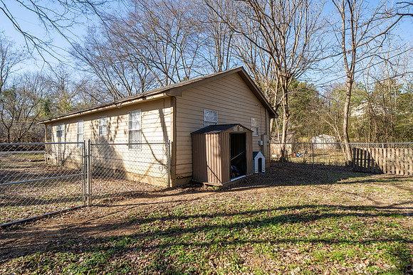 8216 Franklin Ave NE Leeds 21