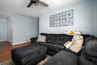 8216 Franklin Ave NE Leeds 08