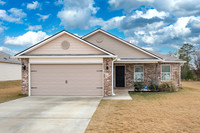 379 Clear Creek Ln, Calera